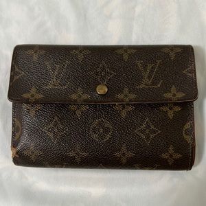 Authentic Vintage Louis Vuitton Med Wallet